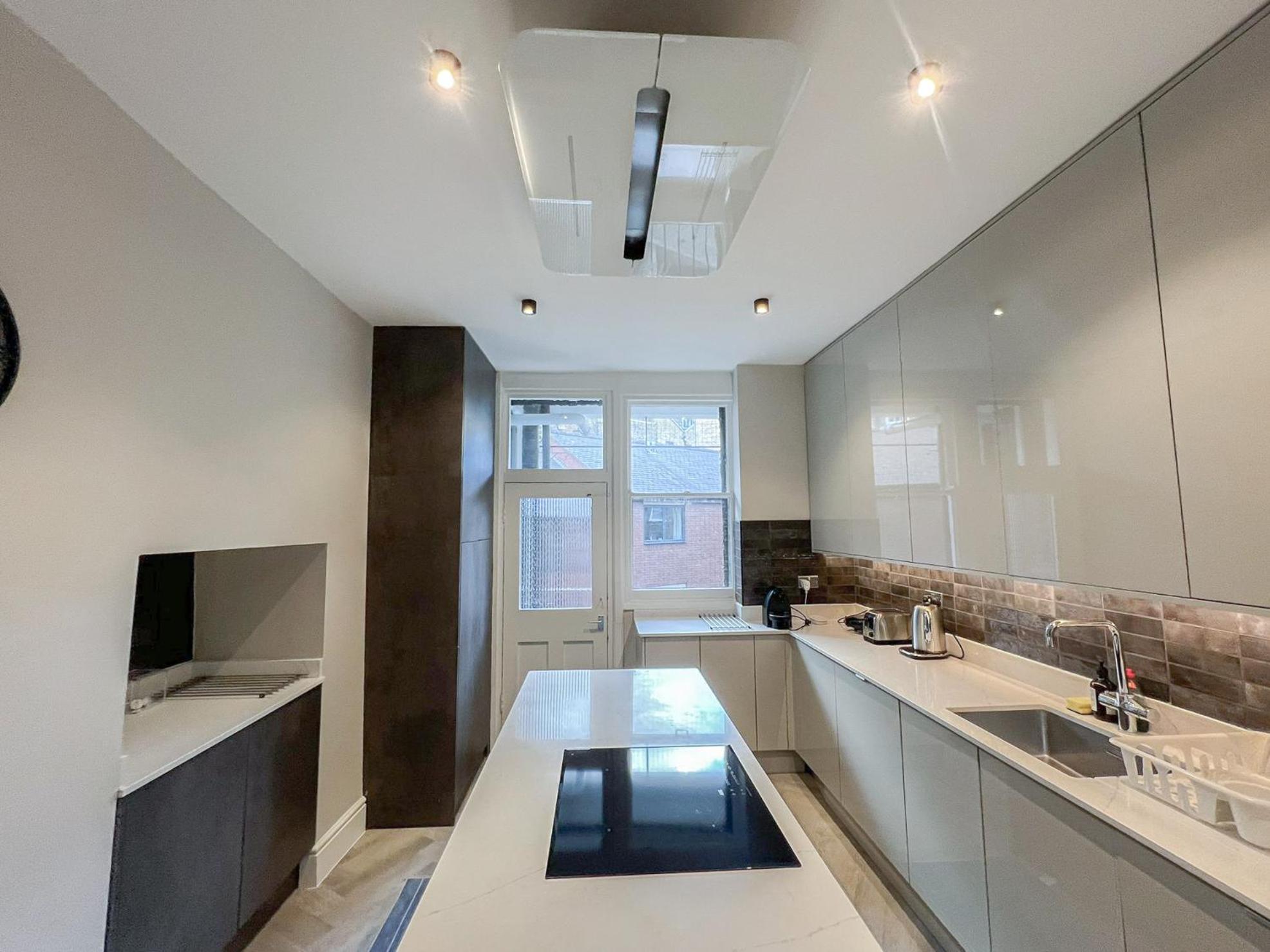 Apartment Grandeur 4-bedroom In Baker St Near Regent's Park London