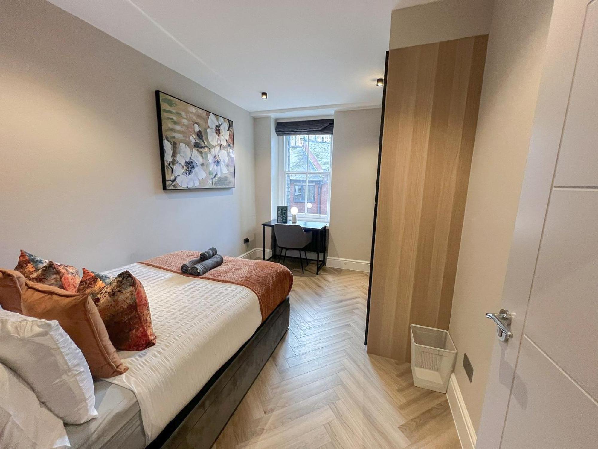 Grandeur 4-bedroom In Baker St Near Regent's Park Apartment *