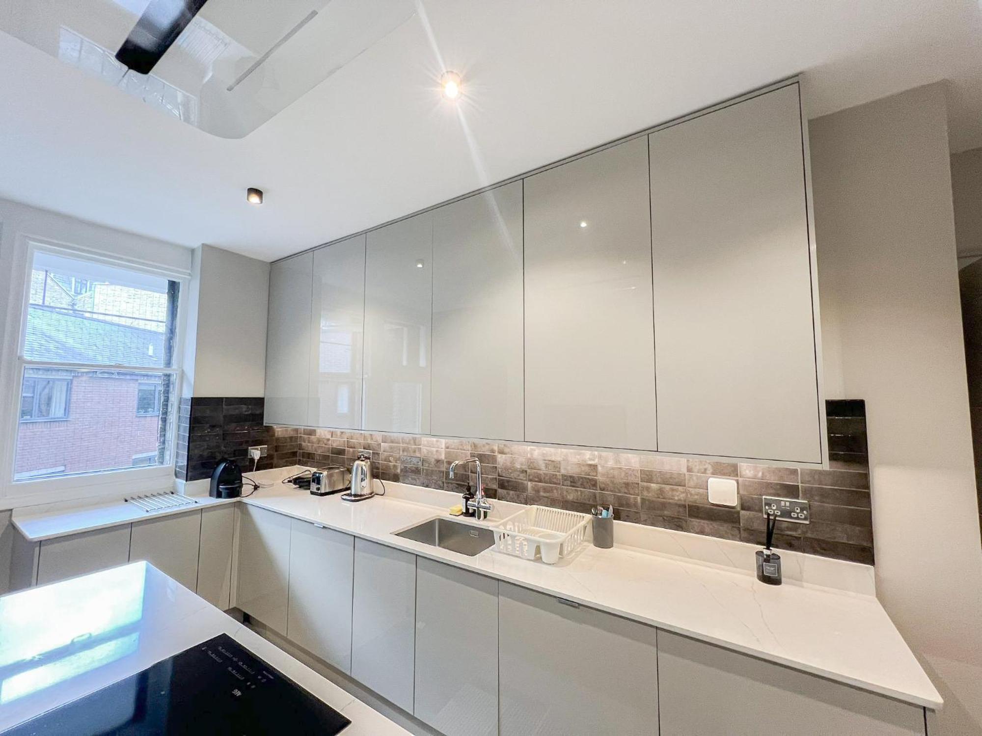 Grandeur 4-bedroom In Baker St Near Regent's Park Apartment London