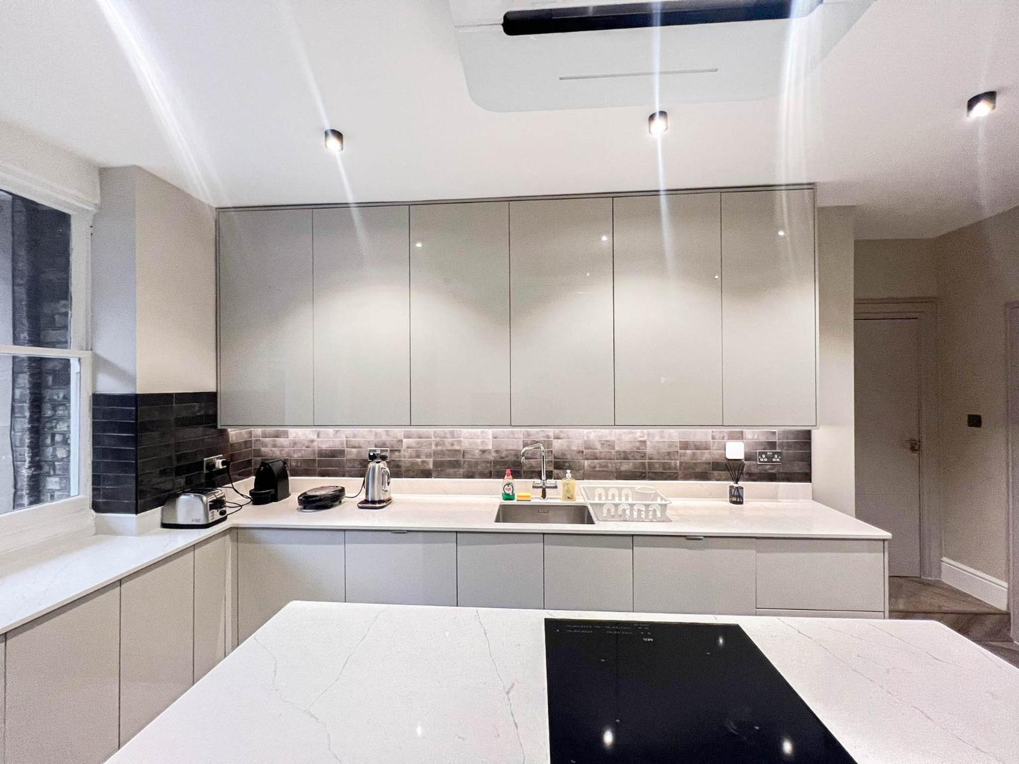 Apartment Grandeur 4-bedroom In Baker St Near Regent's Park London