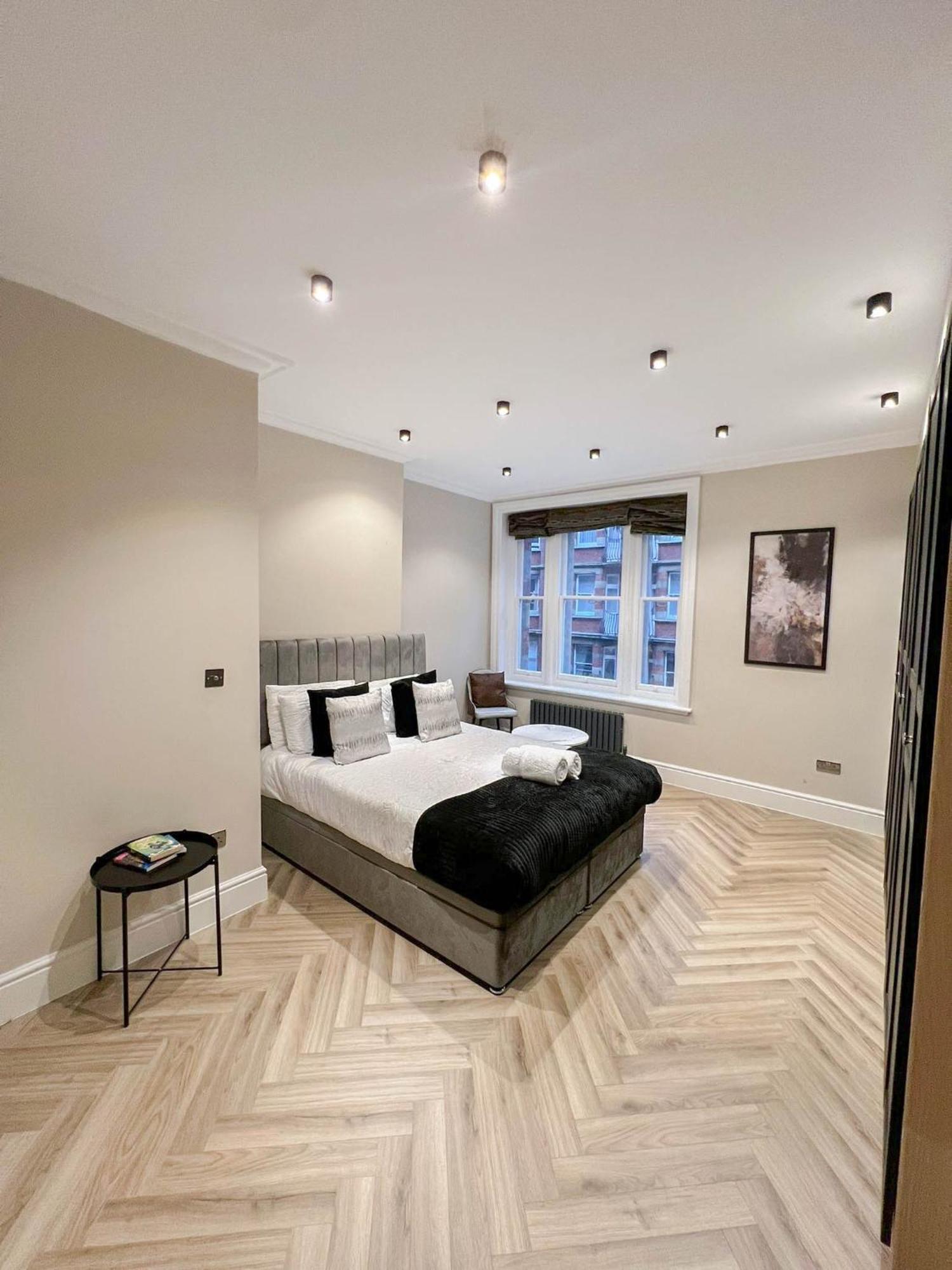 Grandeur 4-bedroom In Baker St Near Regent's Park Apartment London