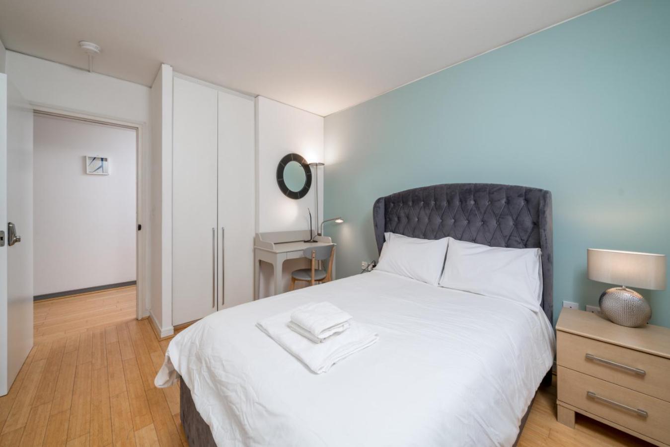 Lovely 3bd Flat, Parking, Sleeps Six Close To O2 London