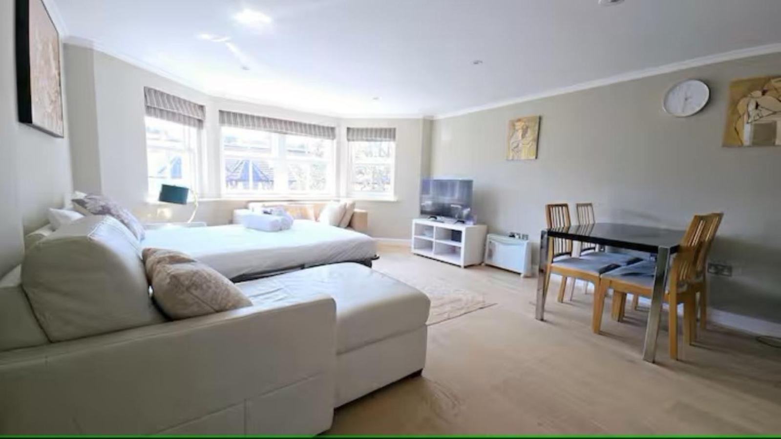 Luxury 1 Bed Sleeps 5, Barons Court 5m To Tube Apartment