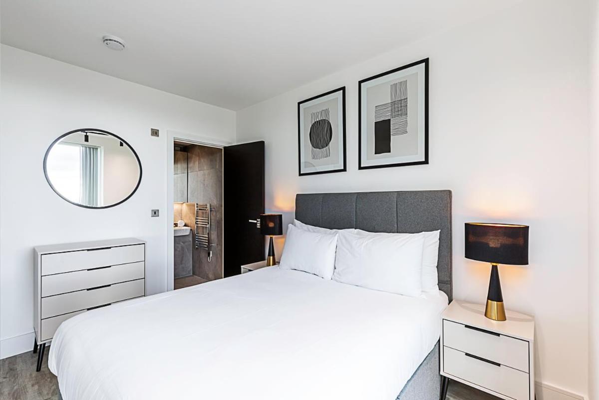 Icon Tower Apartment *