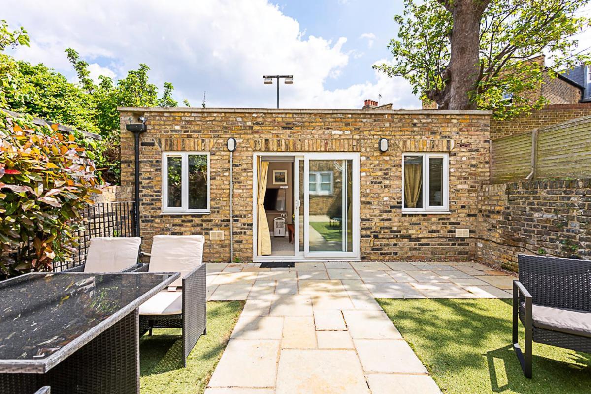 Charming Garden Studio *