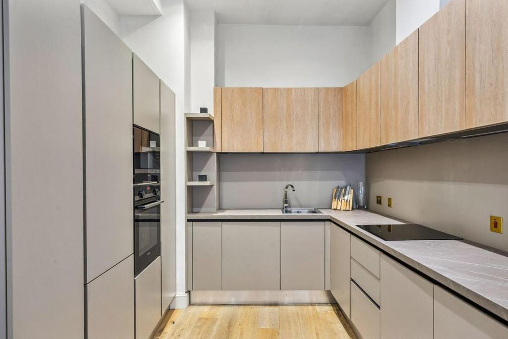 Elegant Fitzrovian Apartment London