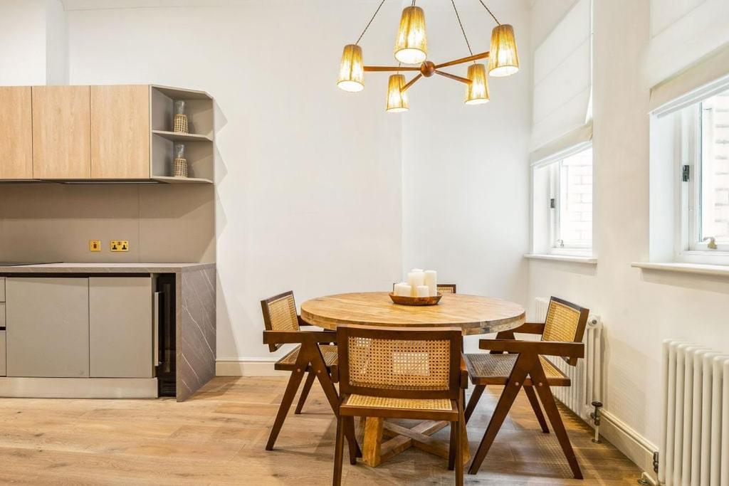 Elegant Fitzrovian *