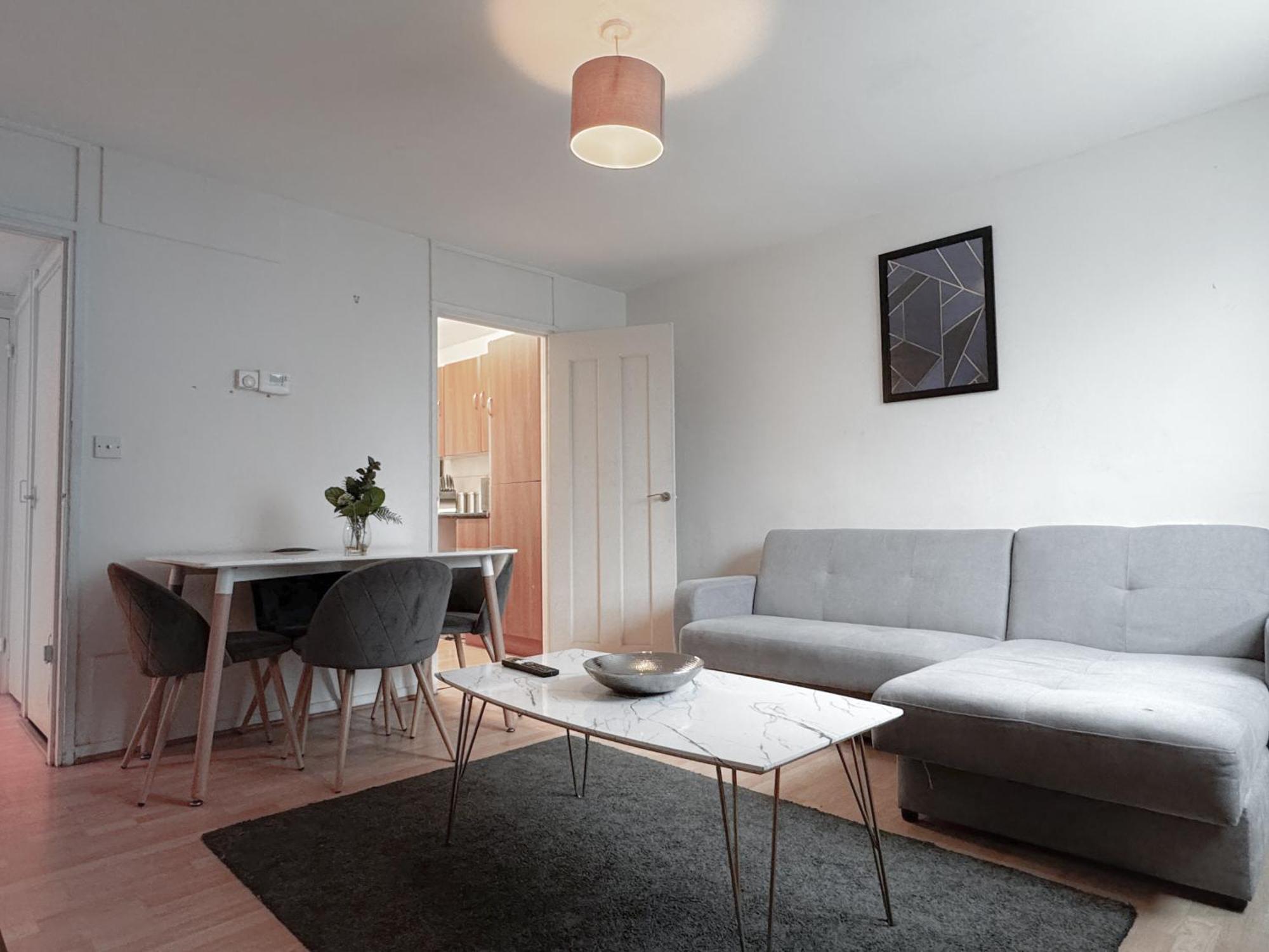 Apartment Flat 10, Elkington Point