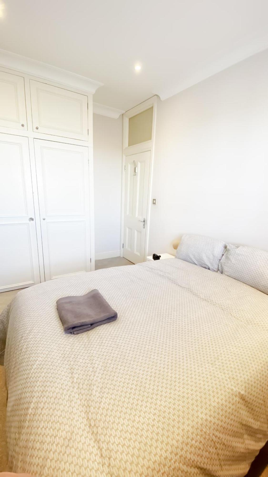 - Fulham Hideaway Homestay *
