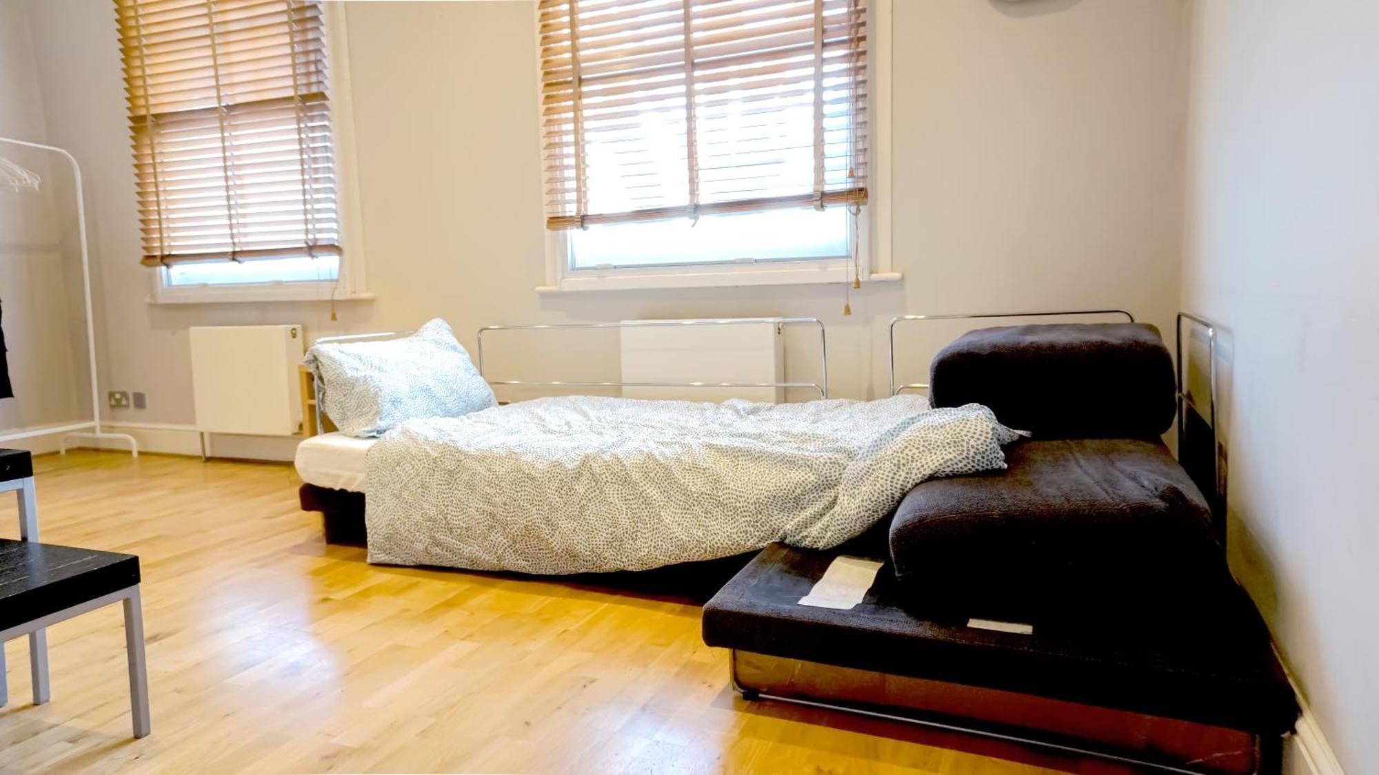 - Fulham Hideaway Homestay *