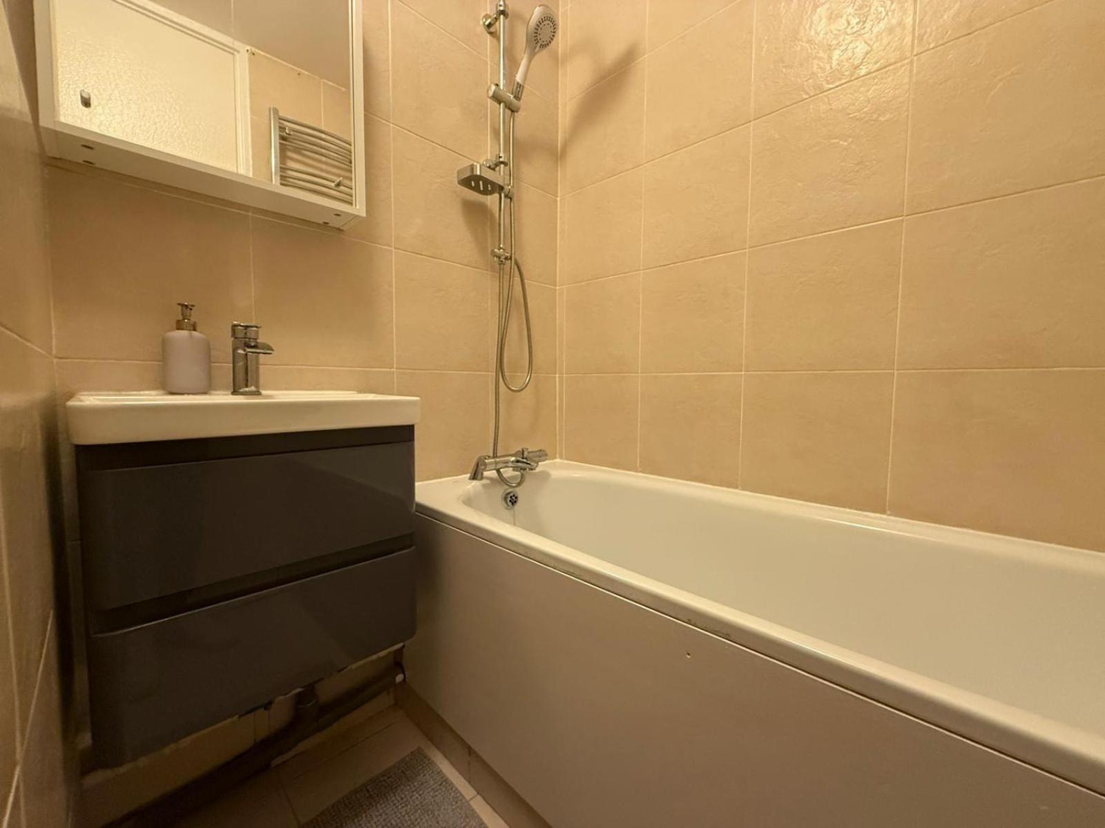 Apartment Modern 3bed Flat Near Camden And Centre *