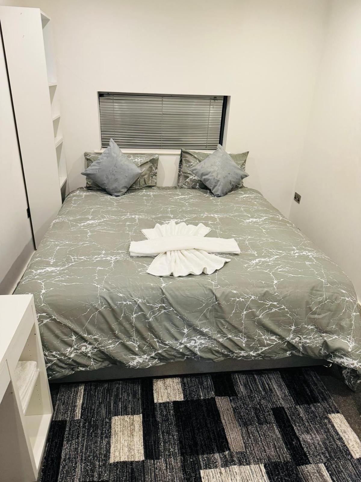 Kings Cross Nest 3 Bedroom Apartment London