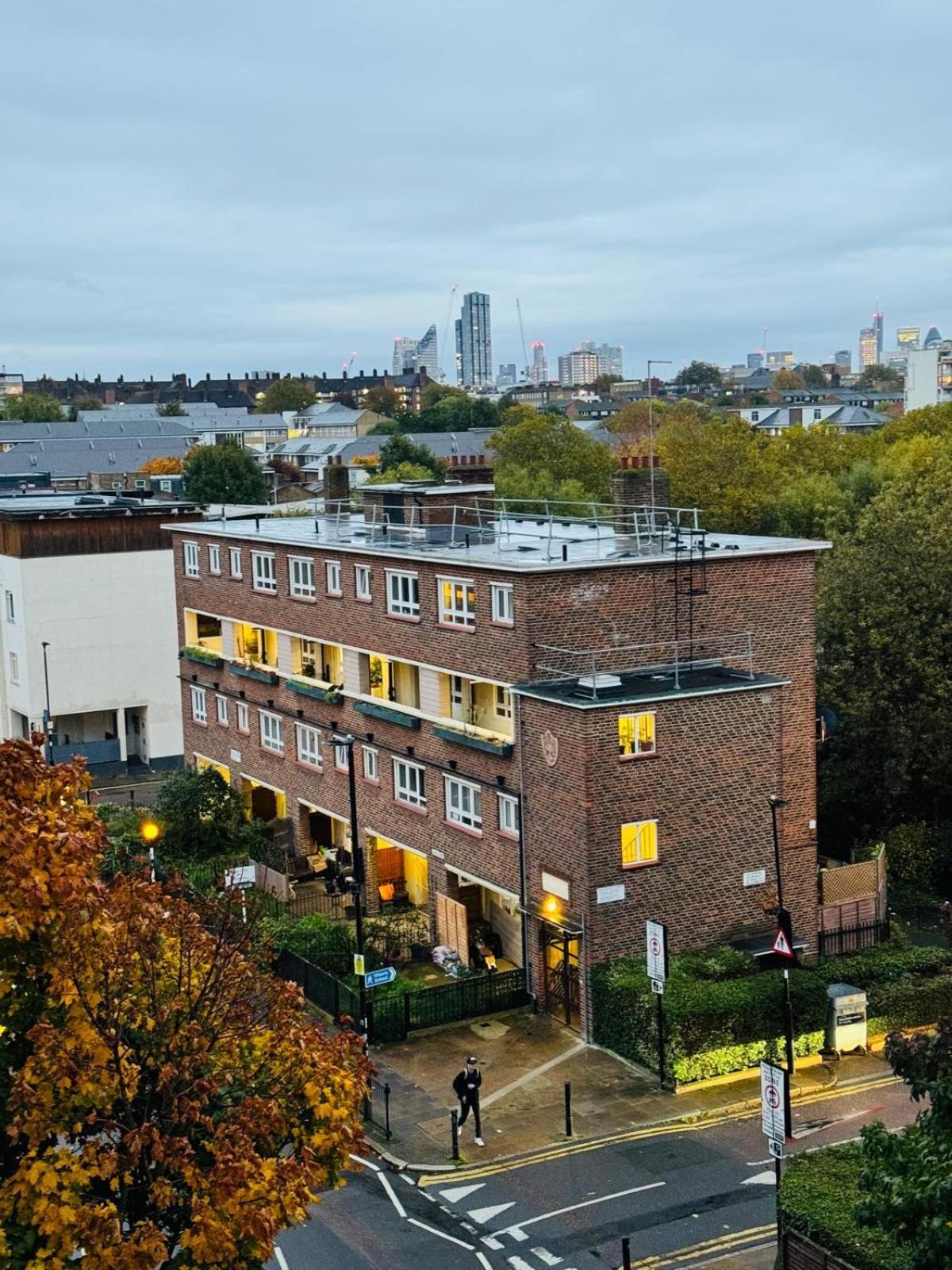 Kings Cross Nest 3 Bedroom Apartment *
