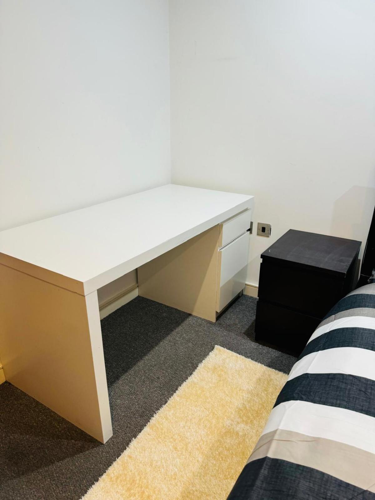 Kings Cross Nest 3 Bedroom Apartment London