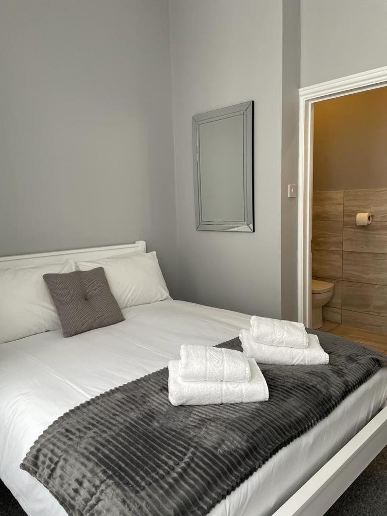 Ravna Gora Hotel London