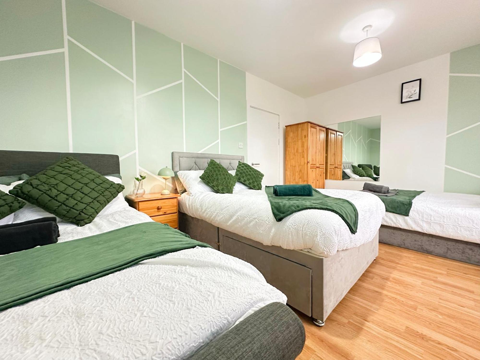 Acacia Wembley Stadium Apartments, By Edens * Londres