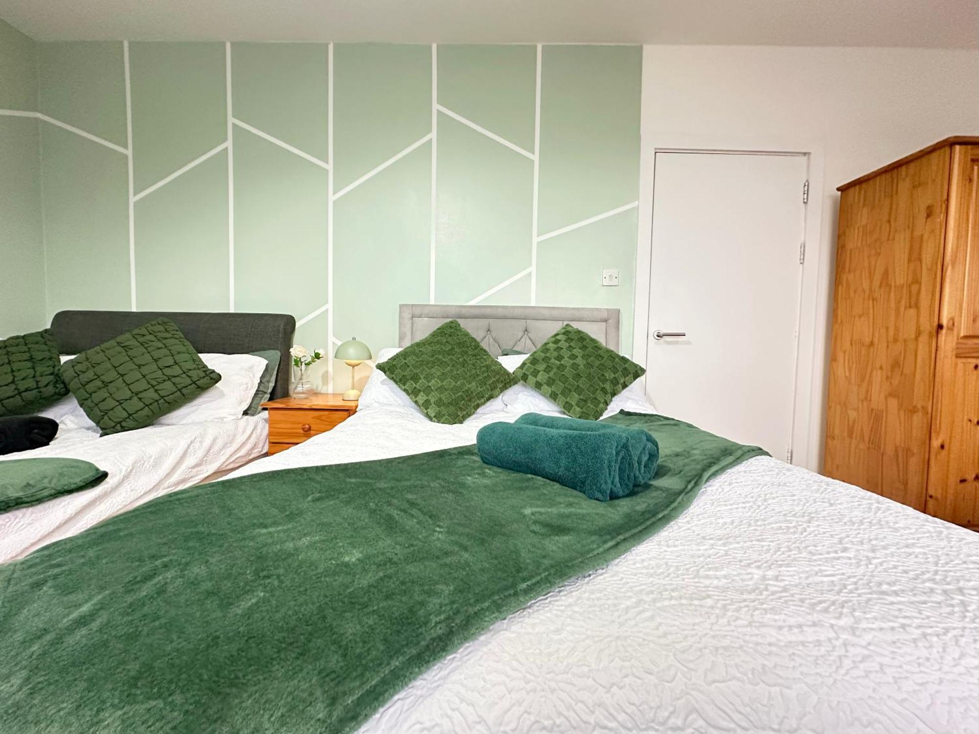 Acacia Wembley Stadium Apartments, By Edens * Londres