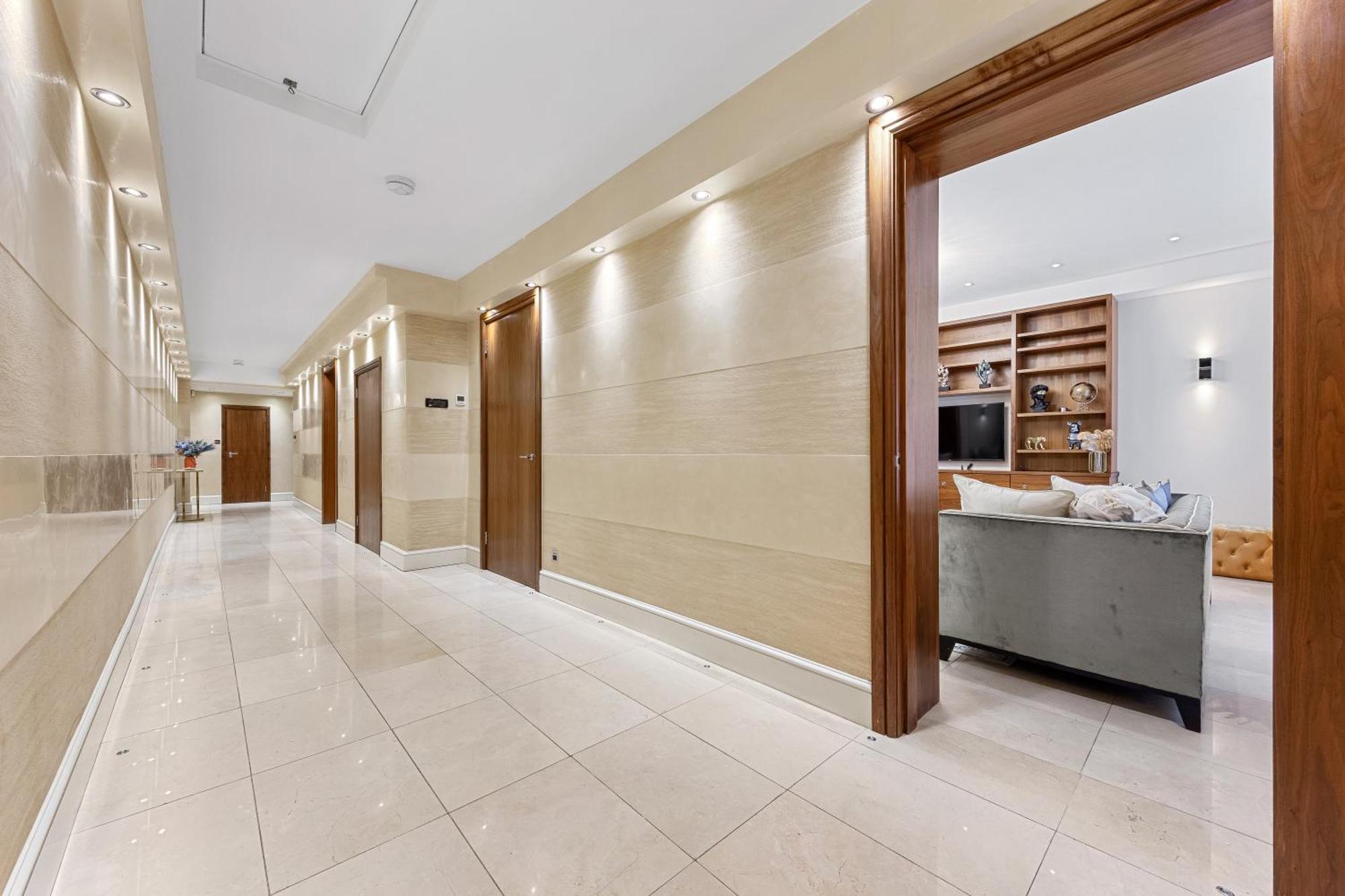 Apartamento 250 Sqm Mega Mansion
