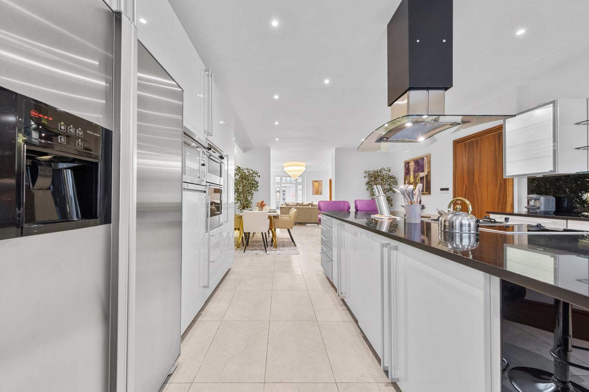 250 Sqm Mega Mansion * Londres