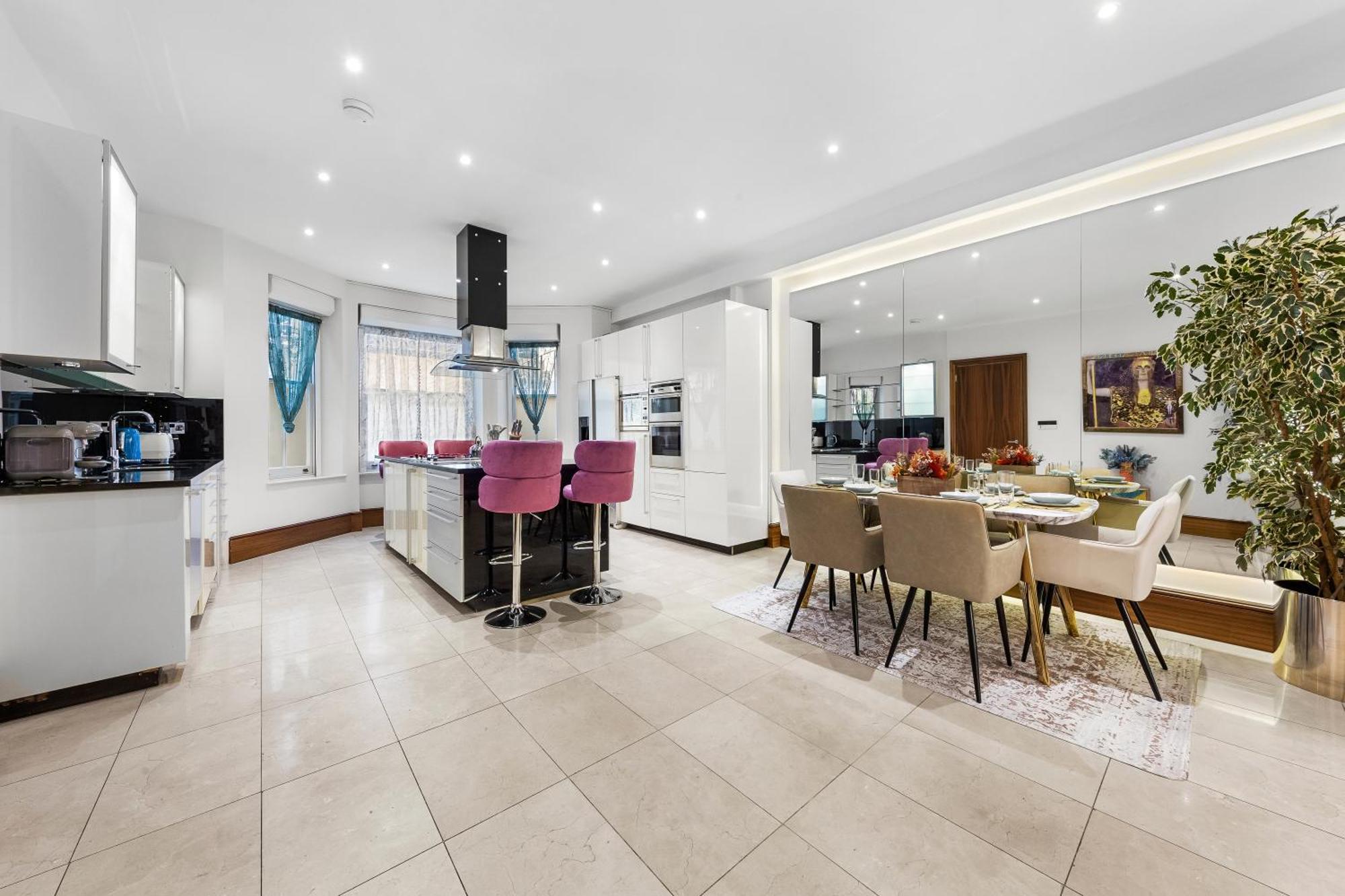 250 Sqm Mega Mansion Apartamento *
