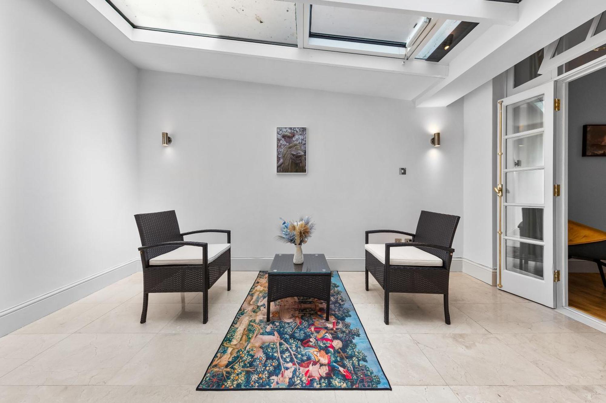 250 Sqm Mega Mansion * Londres