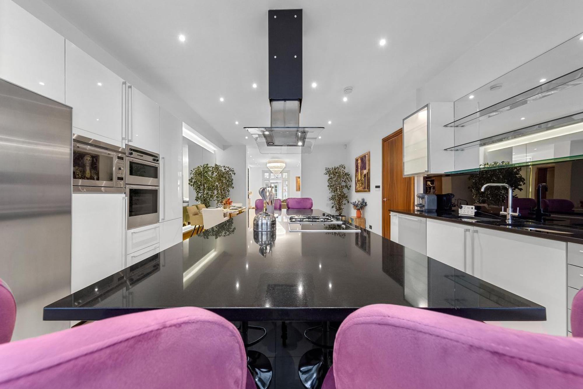 Apartamento 250 Sqm Mega Mansion *