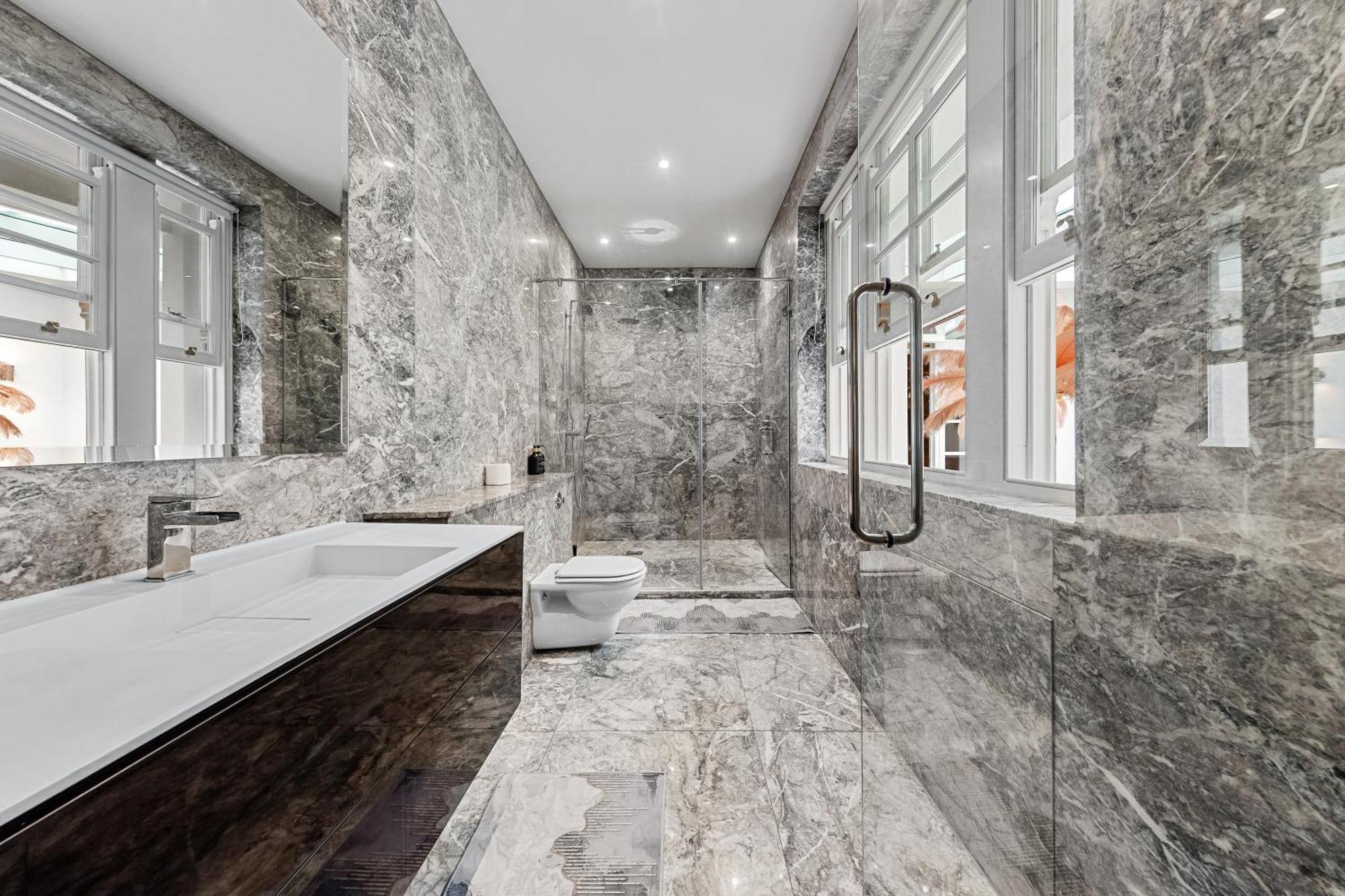 Apartamento 250 Sqm Mega Mansion *