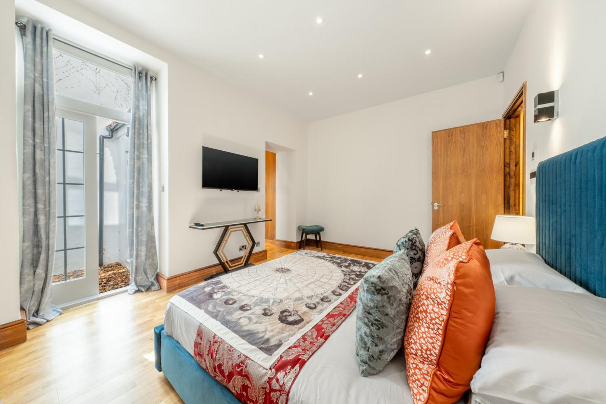 250 Sqm Mega Mansion * Londres