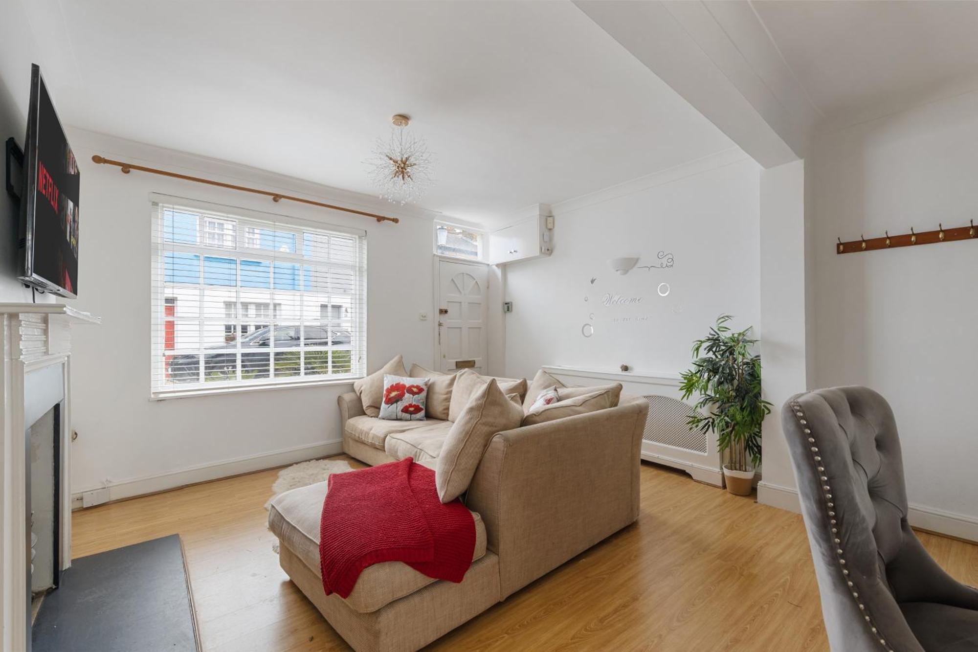 Apartment Kensington Two Bedroom House *