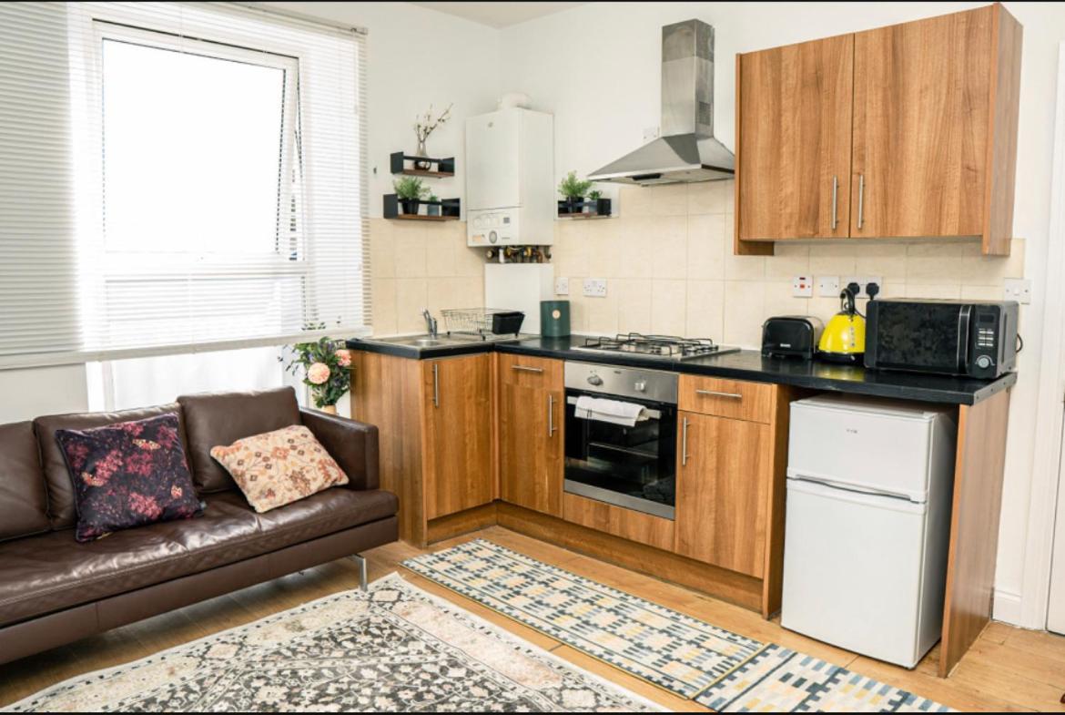 1 Bed Cozy Apartment London