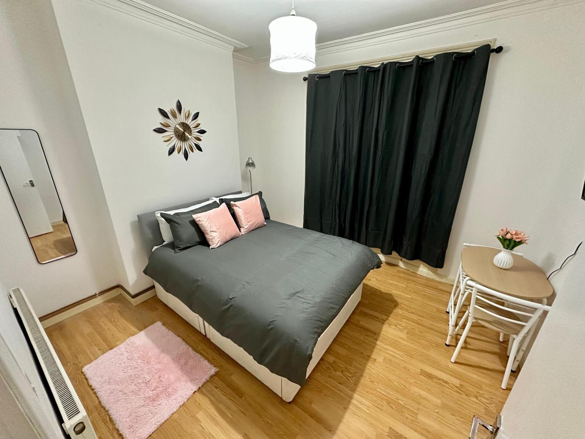 41b Flat Near Zone 1 Apartment