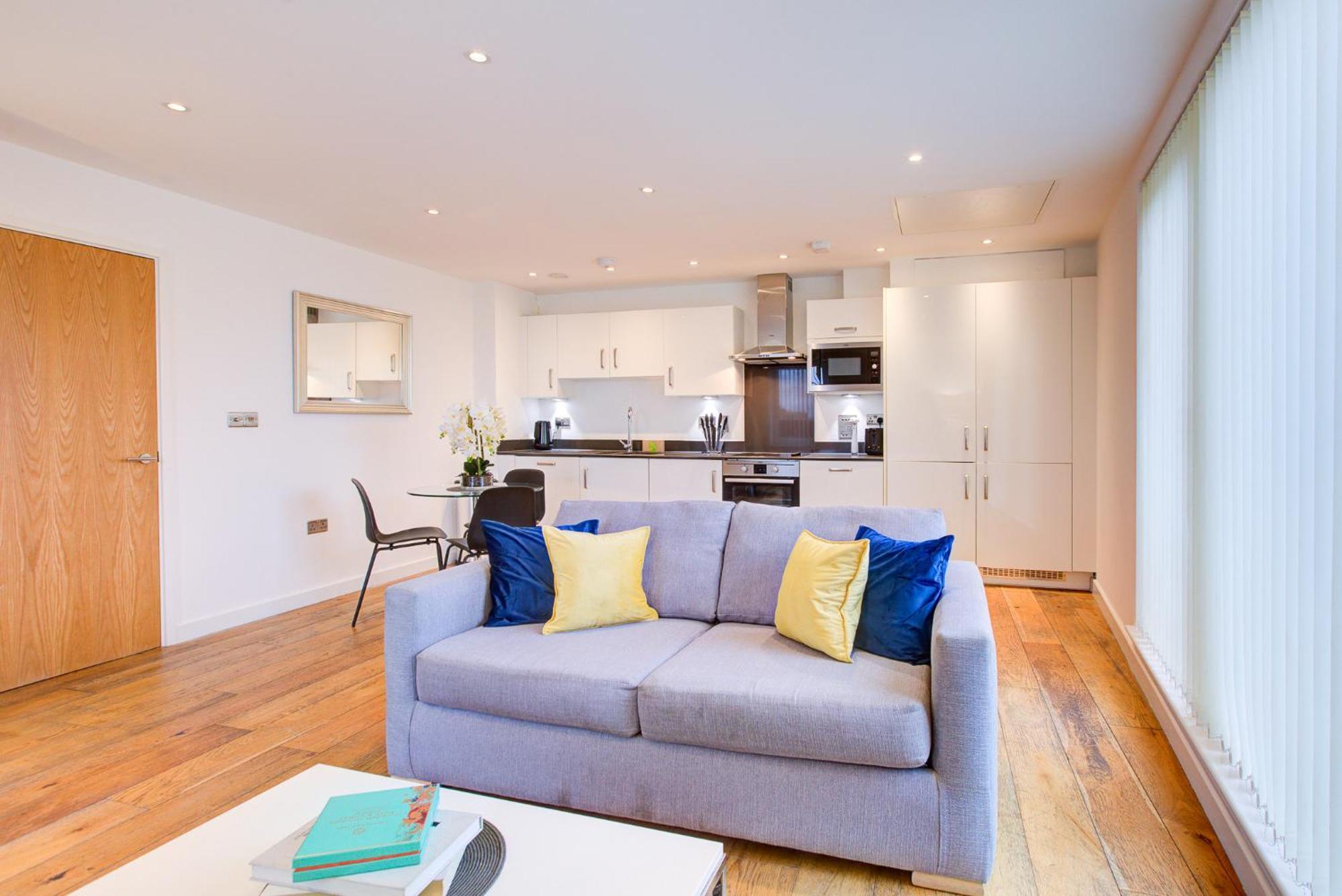 Hybrid Resi - London, Greenwich Near O2 Arena London