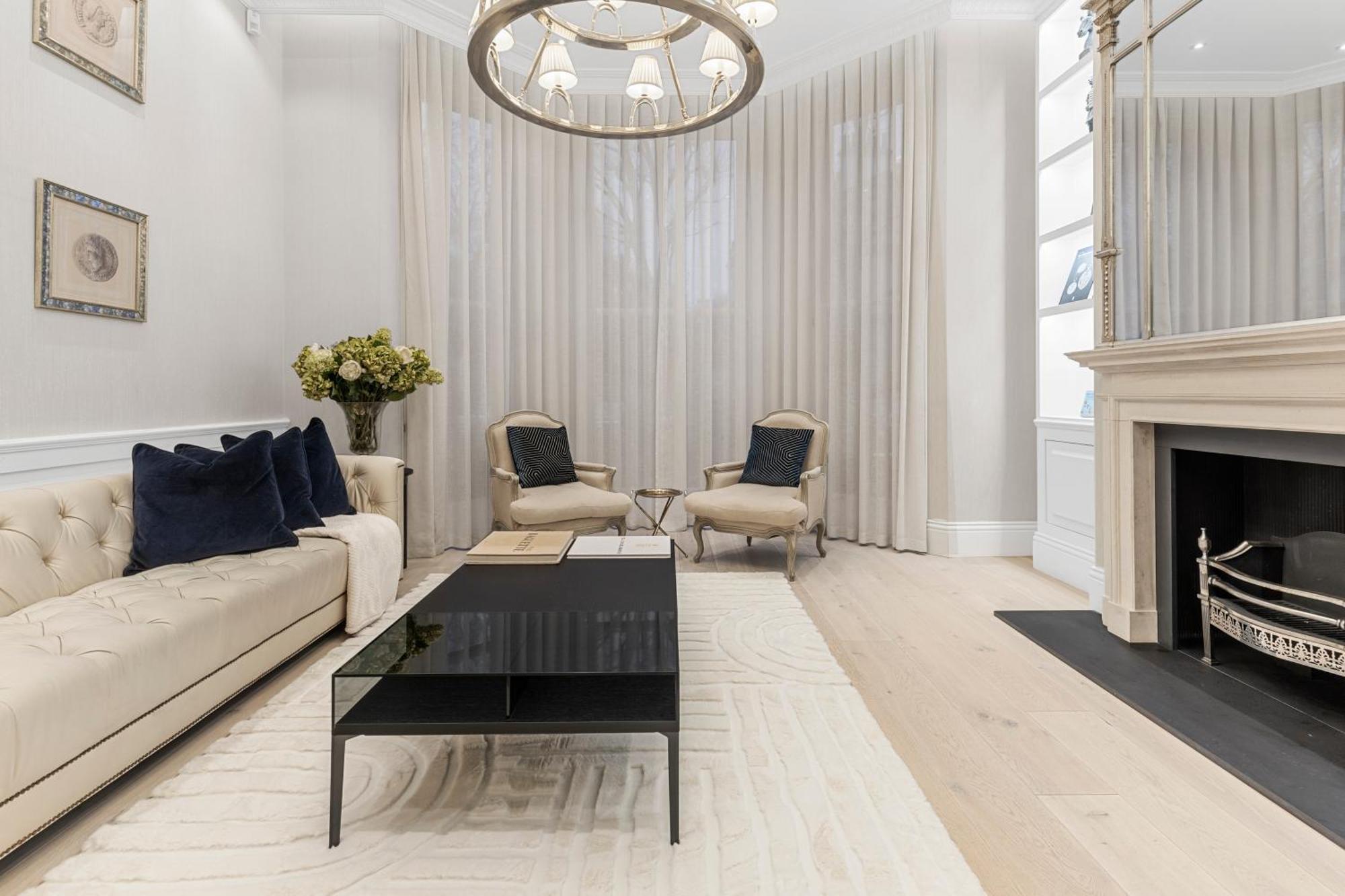 Apartment Duplex In Prime London