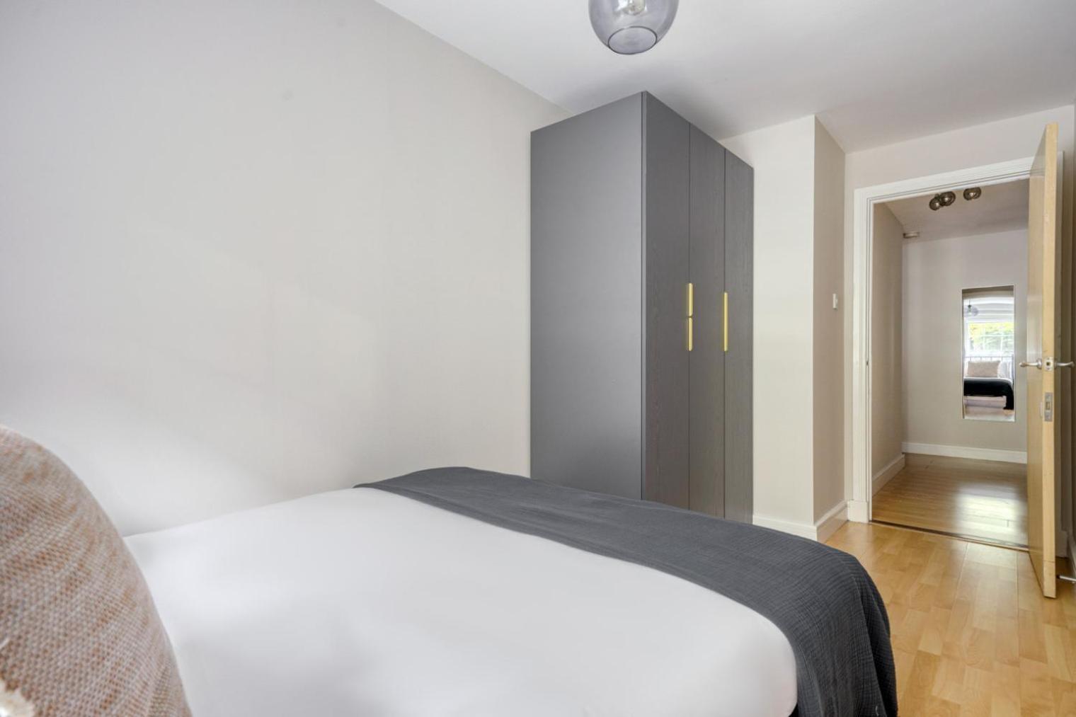 Blueground Bridge 3 Min To Station Lon-113 Apartment London