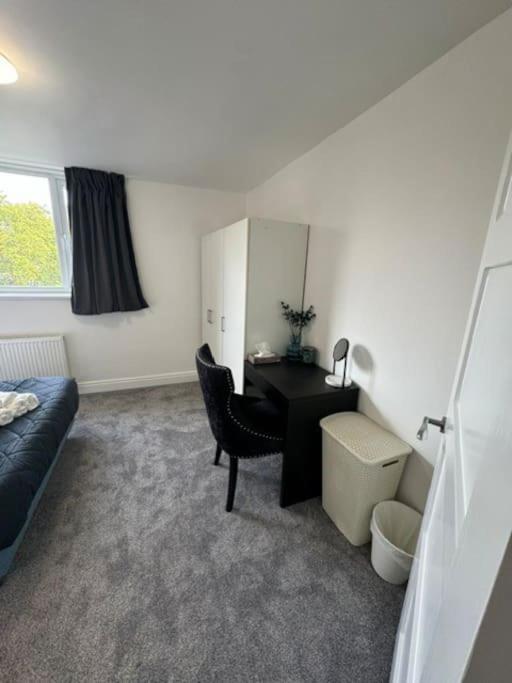 Stylish 2-bedroom Duplex Sleeps 6 Apartment