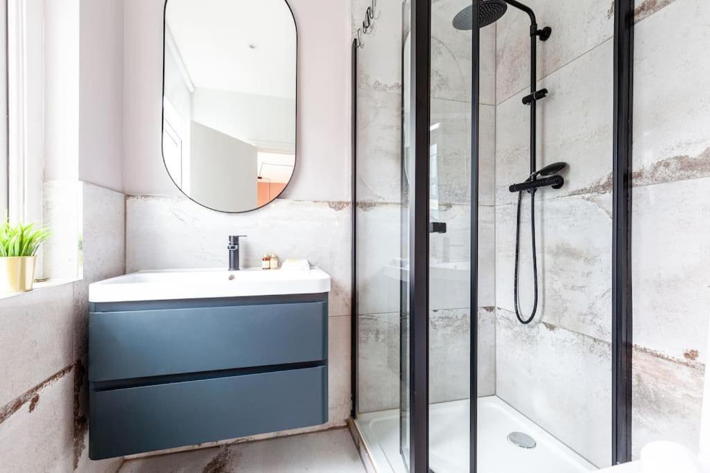 Beautiful In Bayswater Apartment London