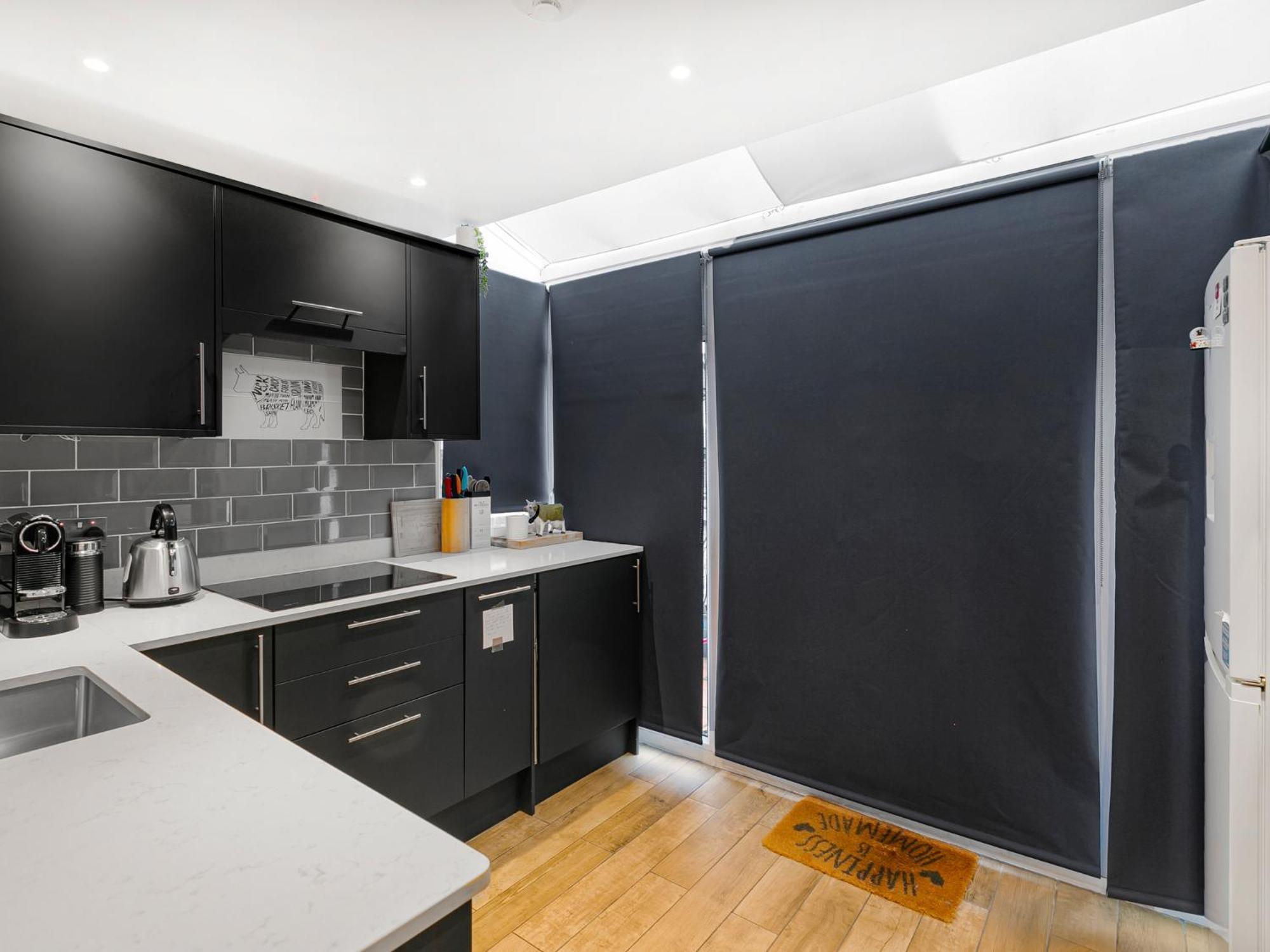 Apartment Pass The Keys Modern Victorian In *