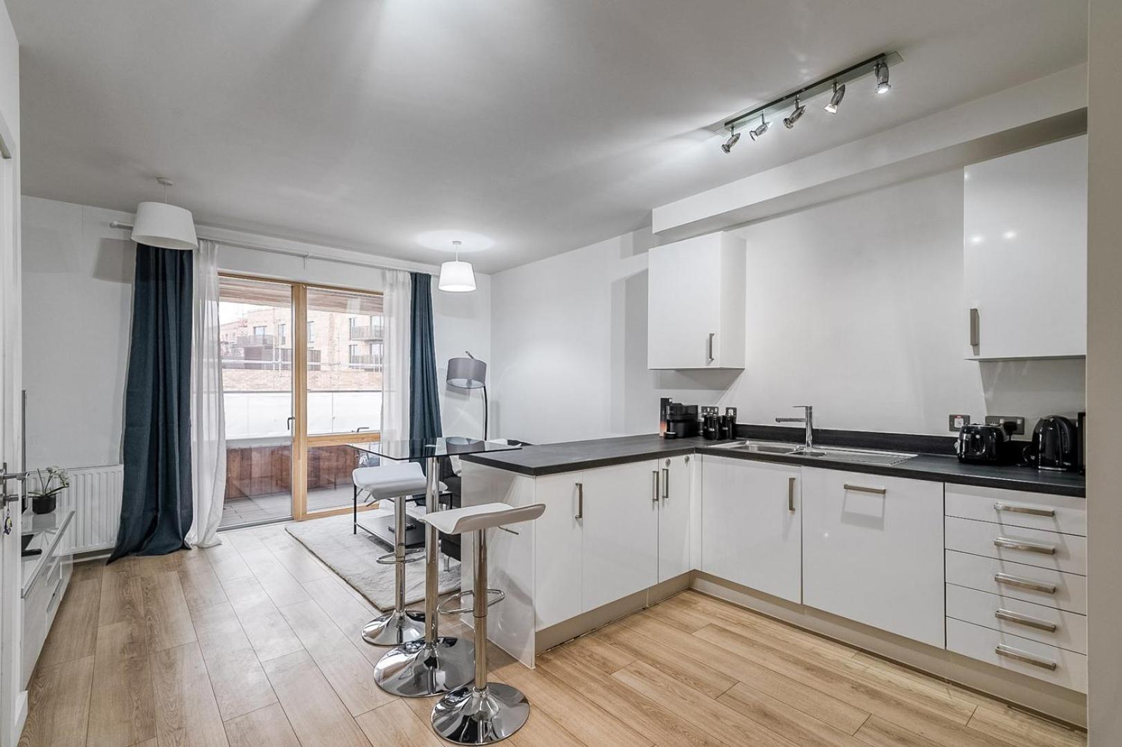 Canning Town Pied-a-terre London