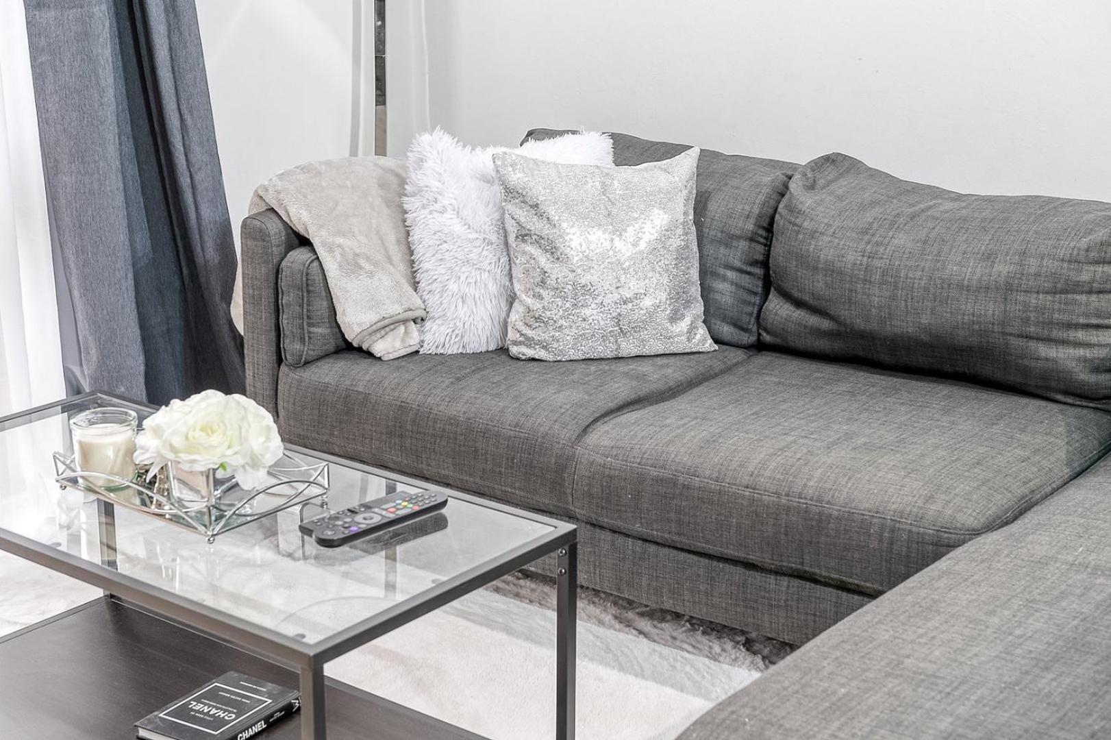 Canning Town Pied-a-terre Apartment London