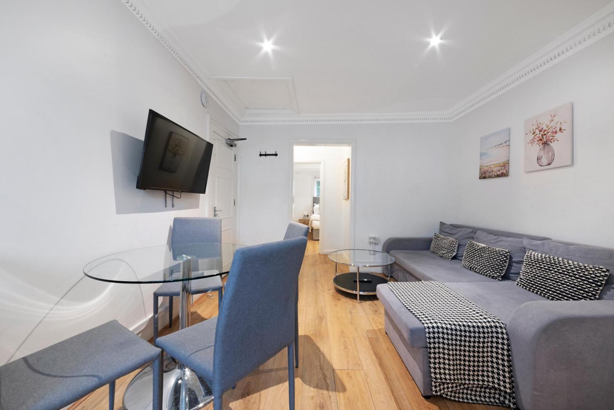 2 Bed Piccadilly 4 Apartment *