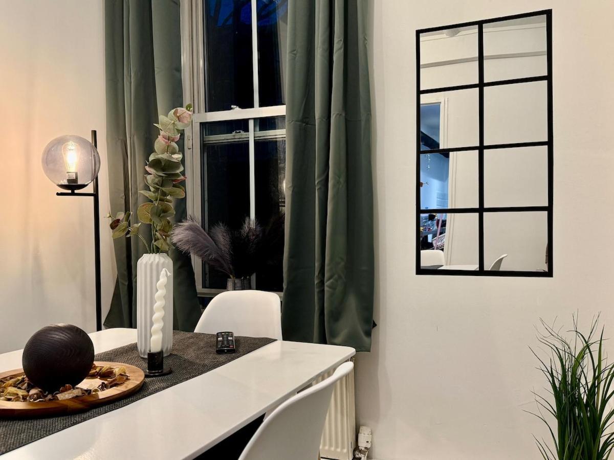 Escape In Style Flat With Everything Need * London