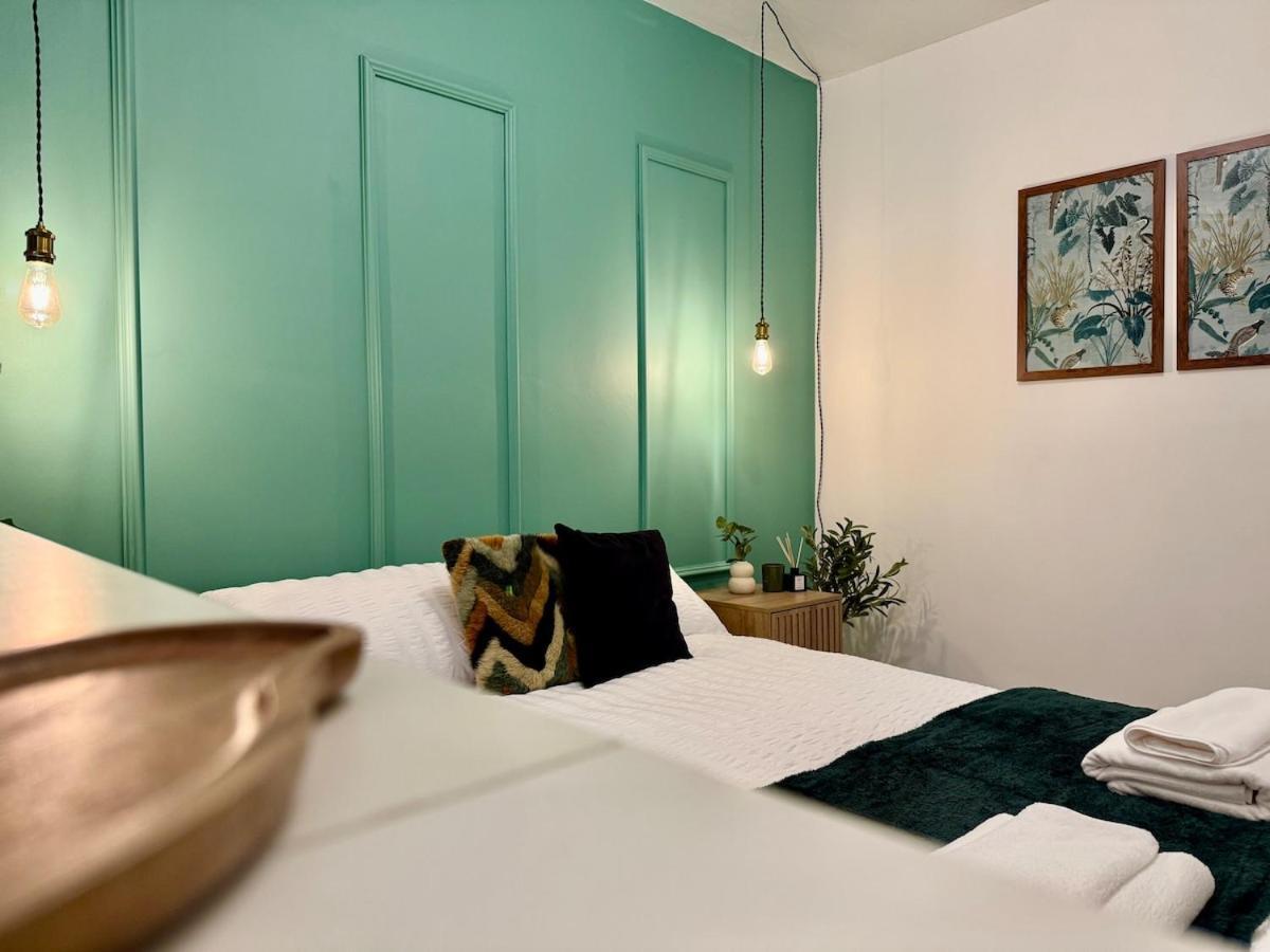 Escape In Style Flat With Everything Need