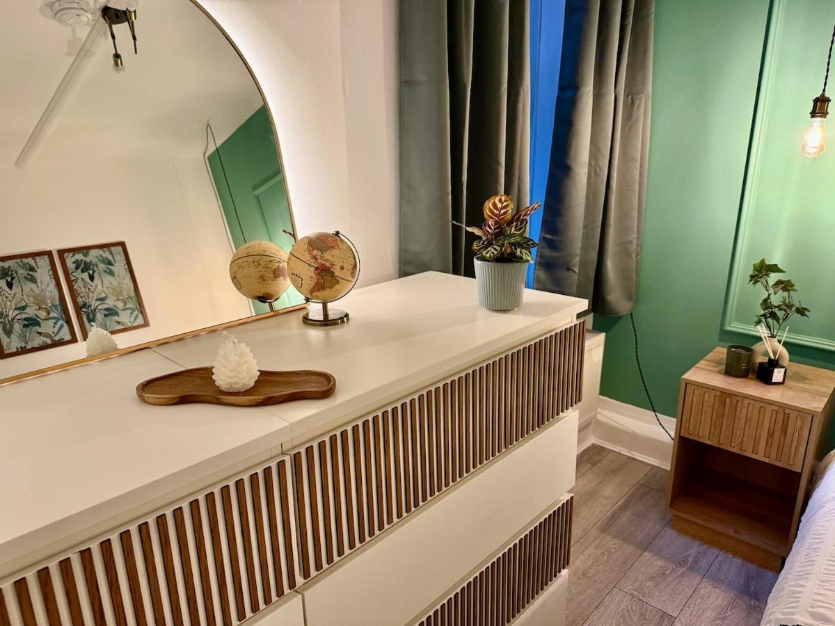 Escape In Style Flat With Everything Need *