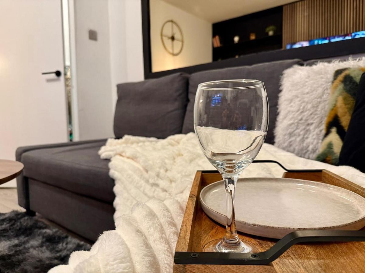 Apartment Escape In Style Flat With Everything Need London