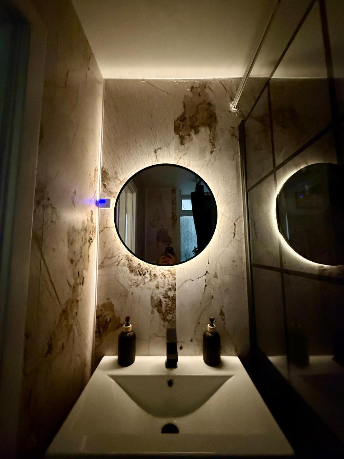 Escape In Style Flat With Everything Need London