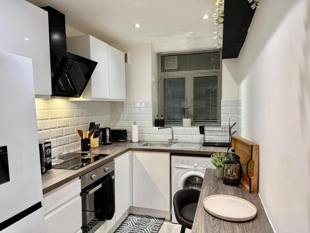 Apartment Escape In Style Flat With Everything Need London