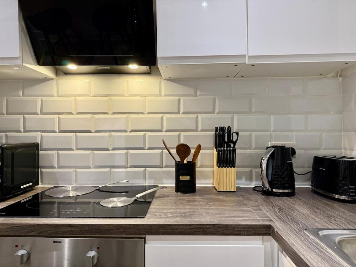 Apartment Escape In Style Flat With Everything Need London