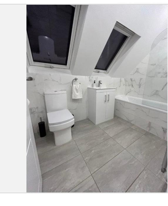 Apartment Cinematic 2 Bed Central Location London