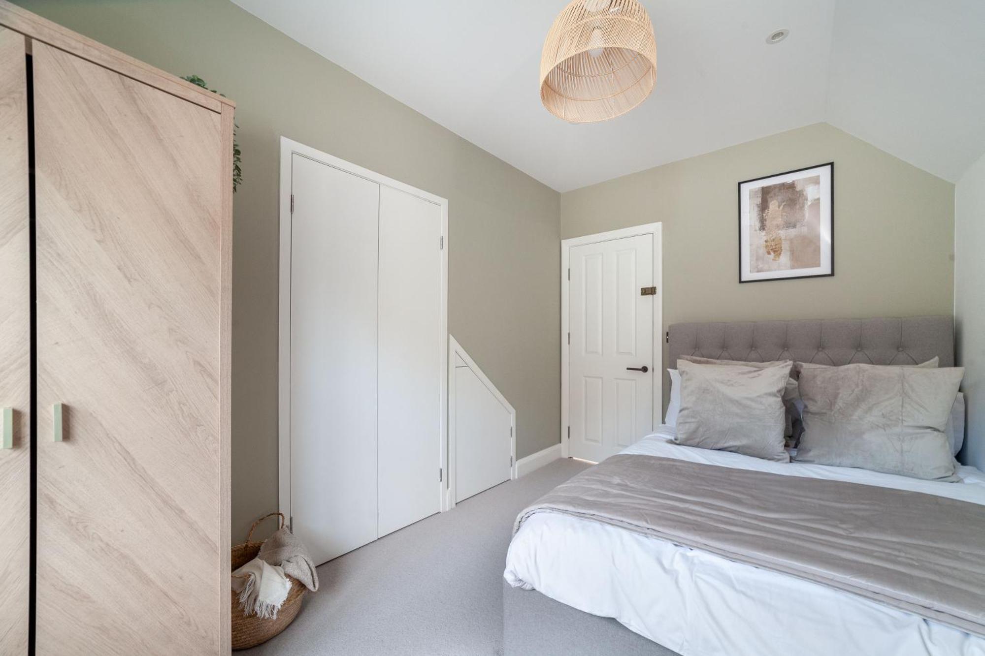 Gasthof Stunning Available In Luxury House London