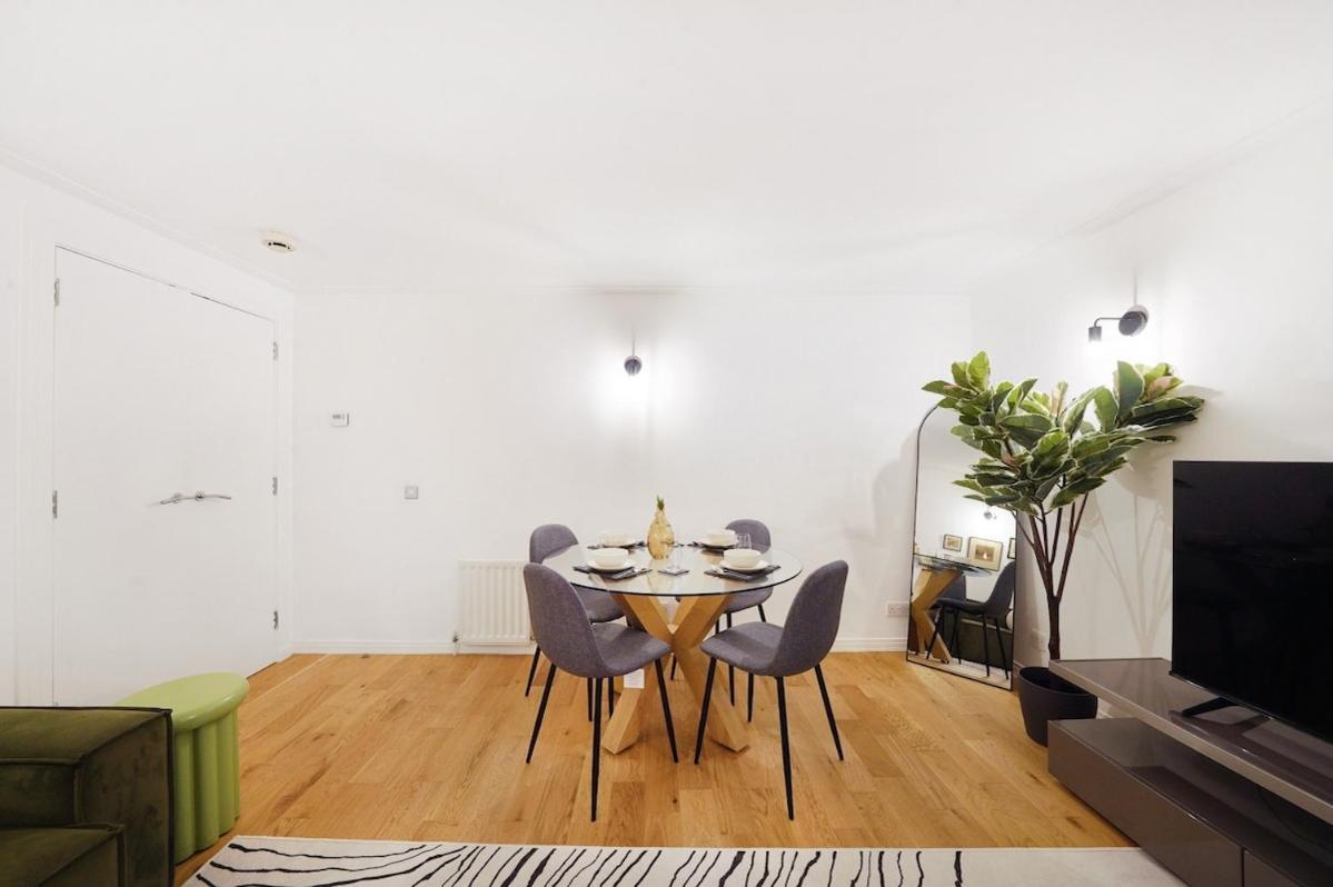 Modern Cosy 2 Bed In Westminster, London